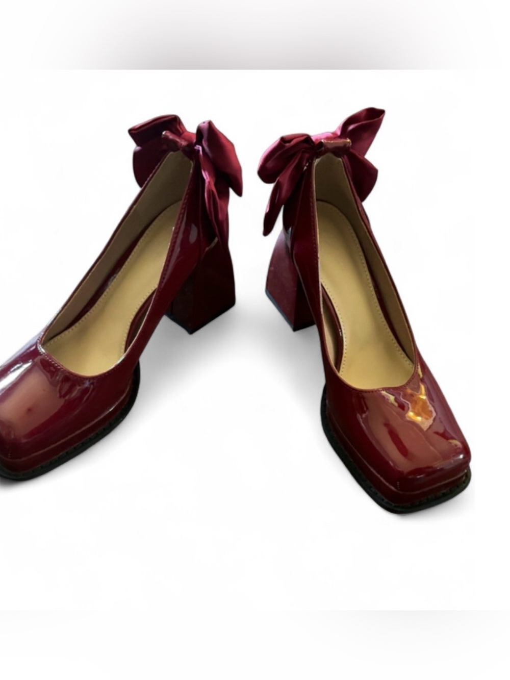 Dark Red patent leather look block heel pumps with bow detail